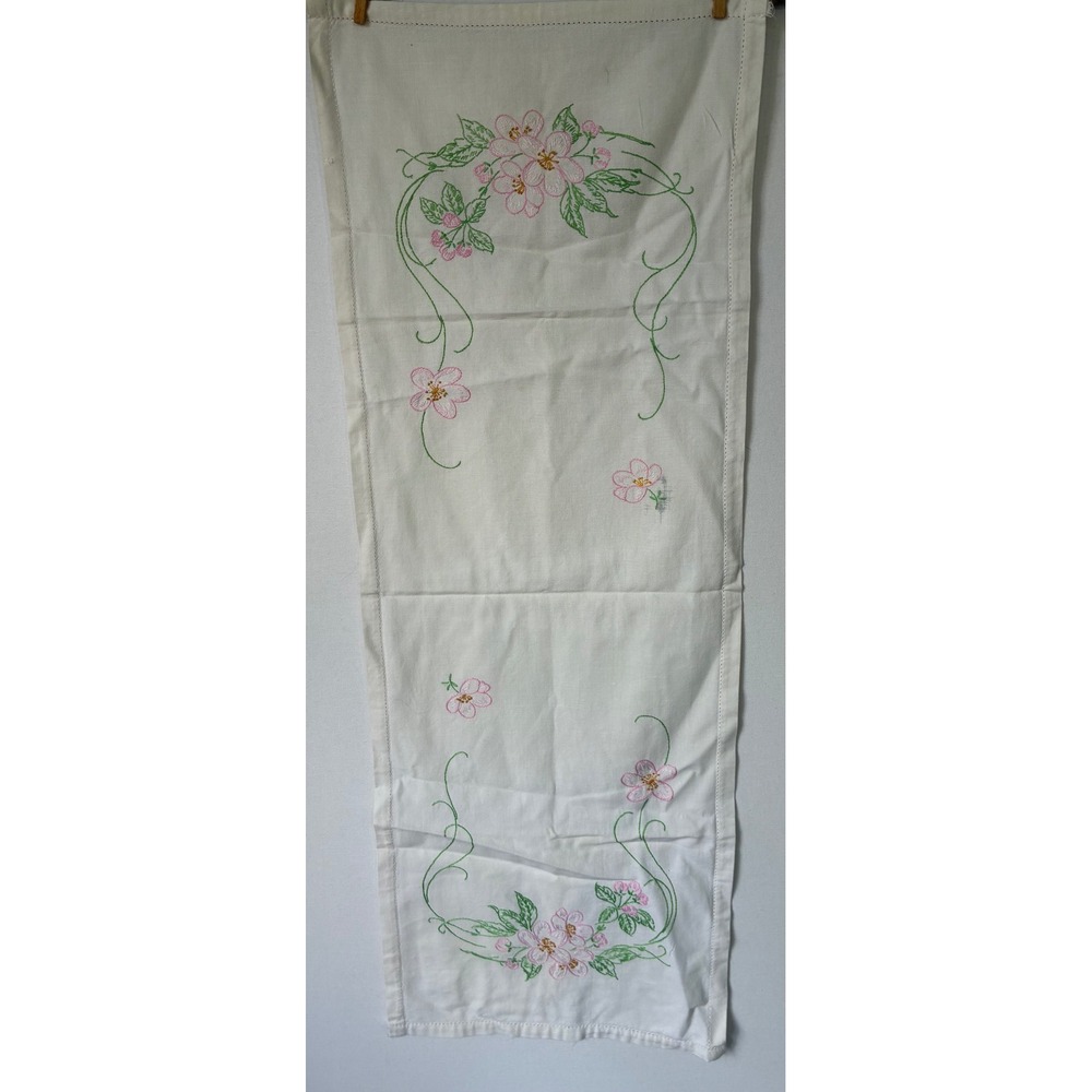 Unbranded Table Runner Floral Embroidered Vintage White Pink Excellent
